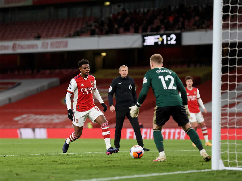 场产生兴趣 场产生兴趣